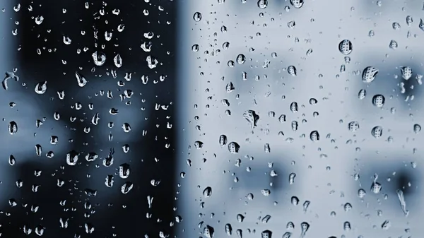 窗口掉落 美丽的背景为雨和坏天气 — 图库照片