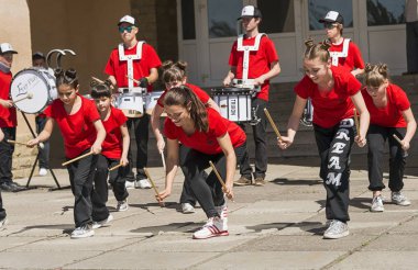 Lviv, Ukrayna - 06 Mayıs 2018: Şehir günü kutlama etkinlikleri. Şehir merkezine yakın dans yarışması gençler katılma .