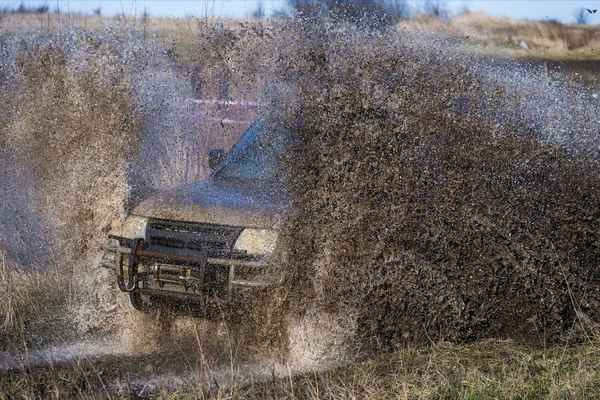 Road Car Overcomes Track — Stock Photo, Image