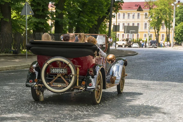 오래 된 복고풍 자동차 윌리스 기사 (1920) — 스톡 사진