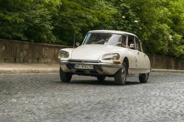 Eski retro araba Citroen Ds (1970)