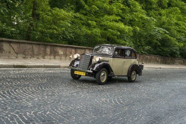 Eski retro araba Opel 1.3 mobel 1397 (1934)