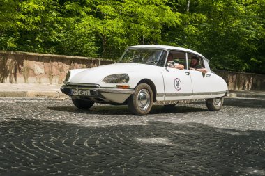 Eski retro araba Citroen Ds (1970)