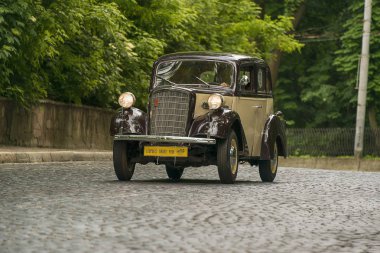 Eski retro araba Opel 1.3 mobel 1397 (1934)