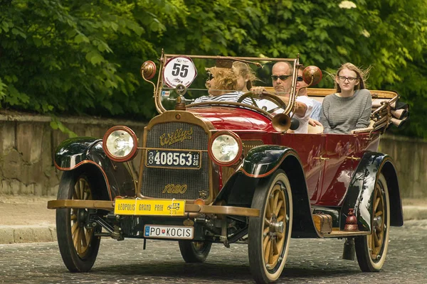 Staré retro auto Willys Knight (1920) — Stock fotografie