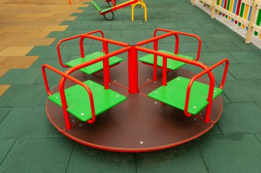 Yerleşim yerindeki güzel oyun alanı