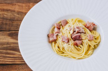 Lezzetli makarna Carbonara