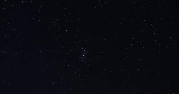 Timelapse Del Movimiento Del Cúmulo Estelar Las Pléyades Cielo Nocturno — Vídeos de Stock