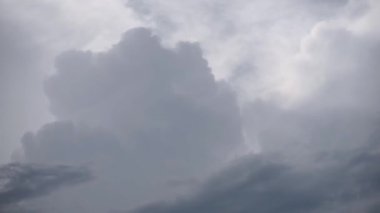 Yağmur bulutlarının oluşumu zaman aşımı