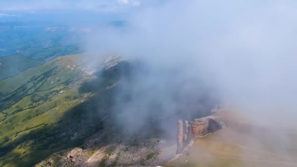 Widok Płaskowyż Bermamyt Wysokości Przez Chmury Letni Dzień — Wideo stockowe