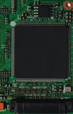 Dizüstü bilgisayar çipinin makro fotoğrafı yazmak için alanı var