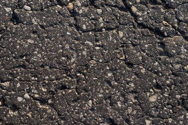 Eski çatlak asfaltın makro dokusu