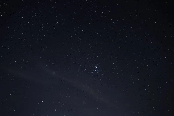 Hvězdná Obloha Letní Noci Hvězdami Seskupení Plejád — Stock fotografie