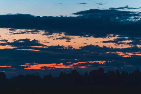 Wolken Morgengrauen Einer Sommernacht — Stockfoto