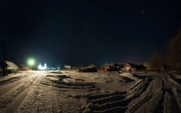 Cesta Ruské Vesnici Frosty Zimní Noc Hodně Sněhu Mnoho Hvězd — Stock fotografie