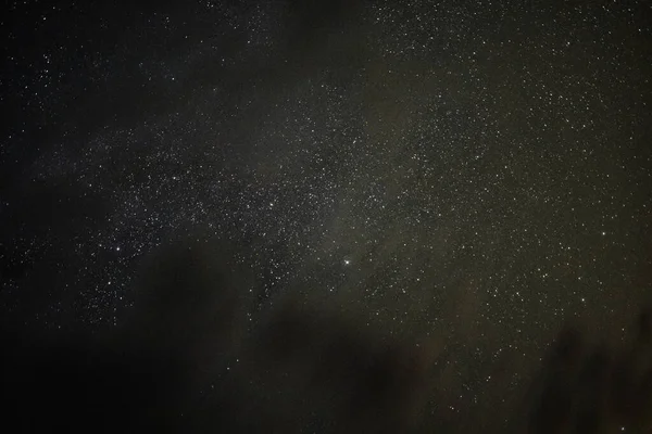 Αστρικός Ουρανός Μέσα Από Σύννεφα — Φωτογραφία Αρχείου