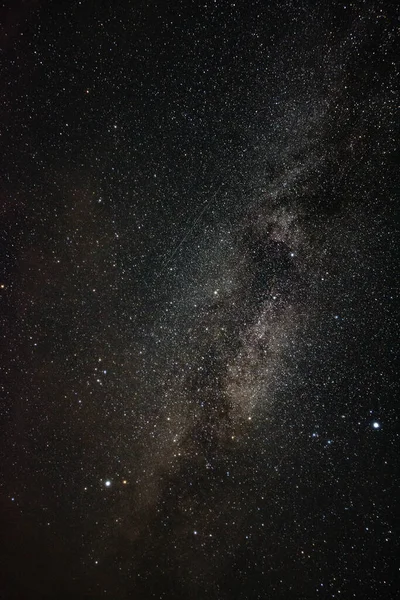 Helle Milchstraße Einer Sommernacht Durch Die Wolken — Stockfoto