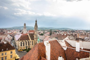 Sopron manzaralı fırtına bulutları