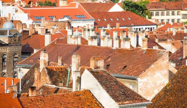  Sopron 'daki eski çatıların manzarası