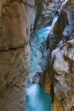 Hllentalklamm manzaralı akış