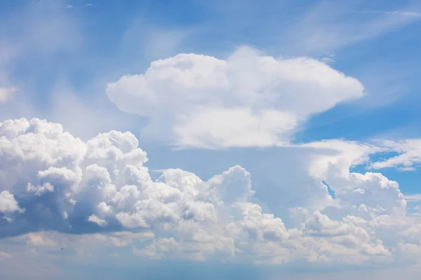 Vacker Utsikt Över Vackra Molniga Sky Bakgrund — Stockfoto