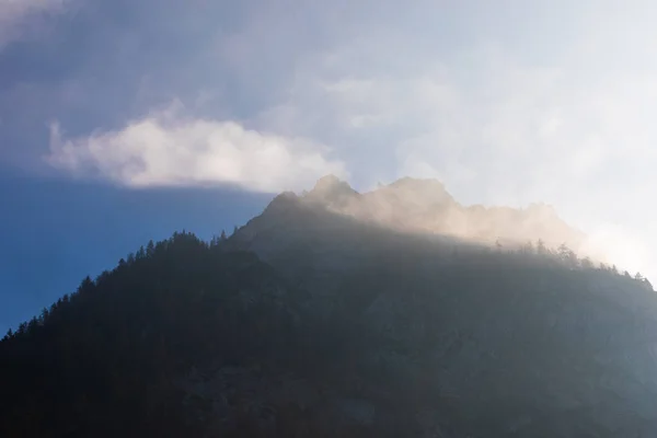 dağların arka plan güzel manzara