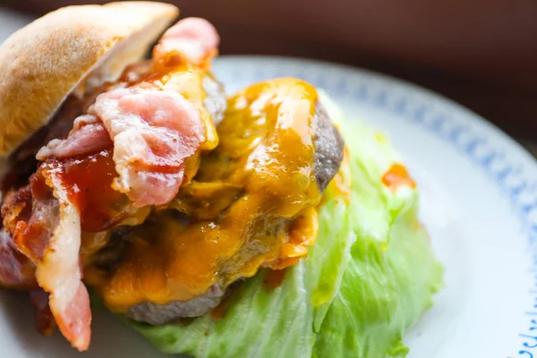 Home Made Hamburger Closeup View — Stock Photo, Image