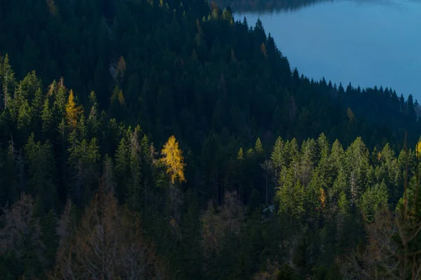 Prachtig Schilderachtig Uitzicht Heuvels Als Achtergrond — Stockfoto