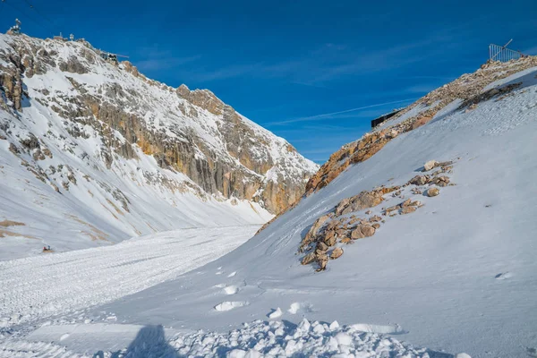 Vista Panorámica Las Montañas Nevadas Fondo — Foto de Stock