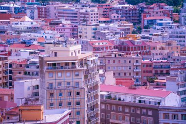  Cagliari, İtalya 'daki çatıların yakın görüntüsü 