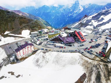 İsviçre'de güzel alpler dağlarının manzara görünümü