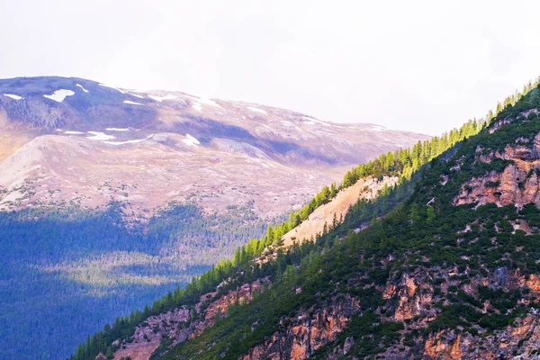 Prachtig Schilderachtig Uitzicht Majestueuze Bergen Achtergrond — Stockfoto