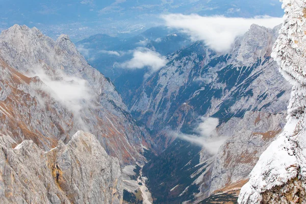 Vista Panorámica Hermosas Montañas Majestuosas Como Fondo — Foto de Stock