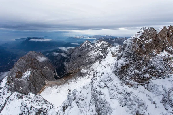 Malerischer Blick Auf Wunderschöne Majestätische Berge Als Hintergrund — Stockfoto