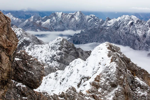 Vista Panorámica Hermosas Montañas Majestuosas Como Fondo — Foto de Stock