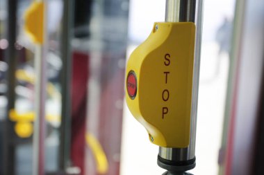 dur işareti düğmesi, kapat görünümü