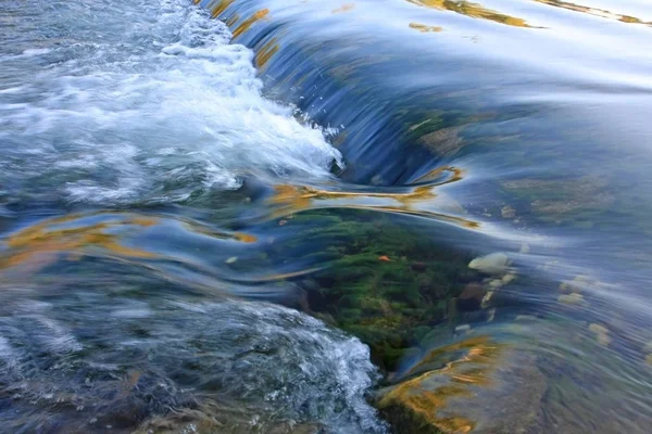 Живописный Вид Пейзаж Водопадом Скалами — стоковое фото