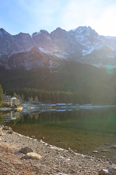 Landschap Van Herfstbergen Met Rivier — Stockfoto