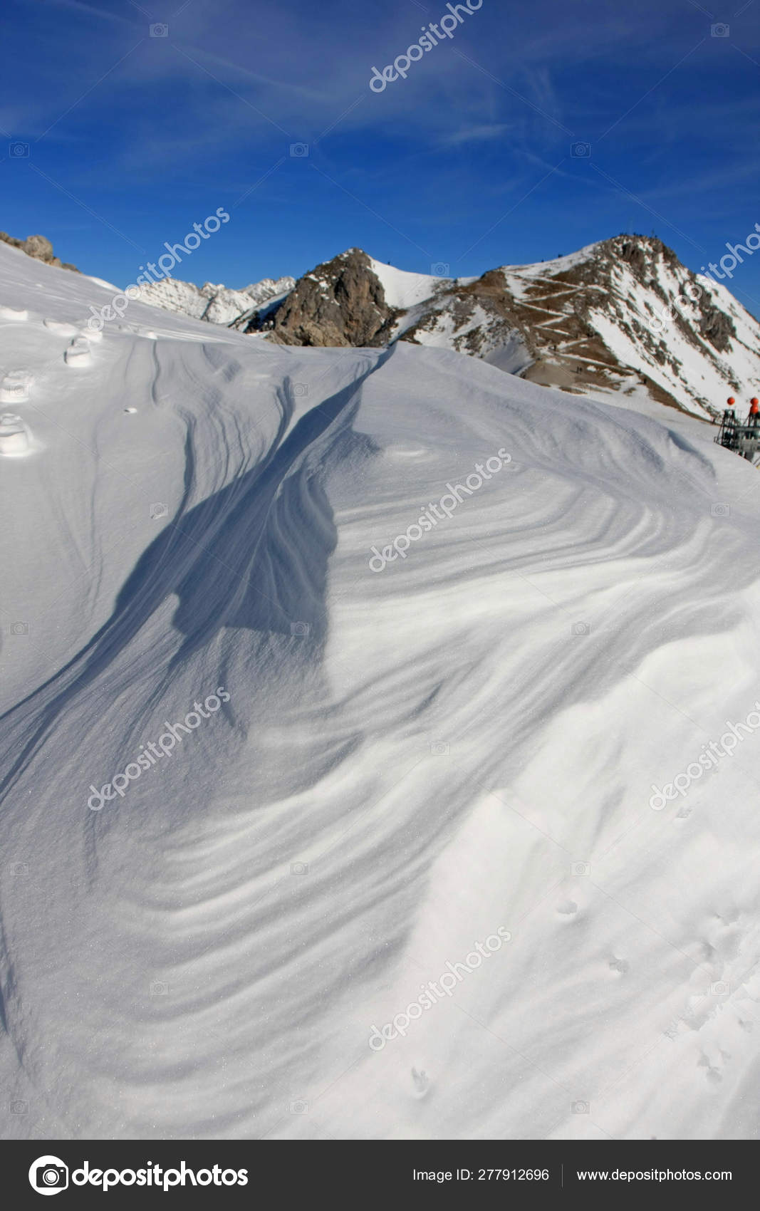 美丽的雪山风景的风景拍摄背景 图库照片 C Zoltanmajor