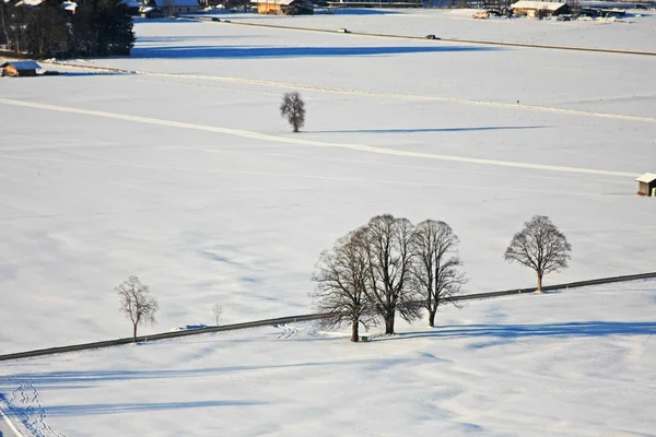 Luftaufnahme Der Straße Durch Verschneite Landschaft — Stockfoto