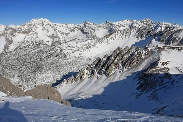 Colpo Scenico Belle Montagne Innevate Paesaggio Sfondo — Foto Stock