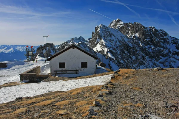 Vue Panoramique Sur Maison Montagne Dans Les Montagnes — Photo