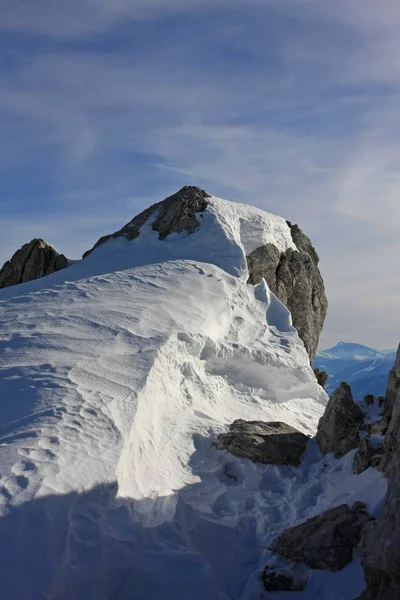 Scenic Shot Van Prachtige Besneeuwde Berglandschap Voor Achtergrond — Stockfoto