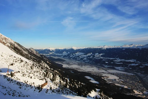 Plan Panoramique Beaux Paysages Montagnes Enneigées Pour Arrière Plan — Photo