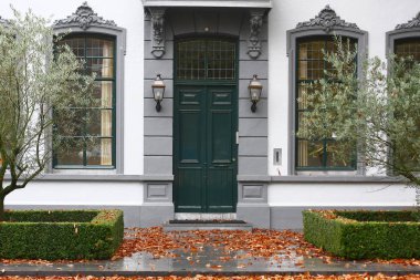 Modern bina dış görünüş, dış görünüş. Şehir mimarisi.