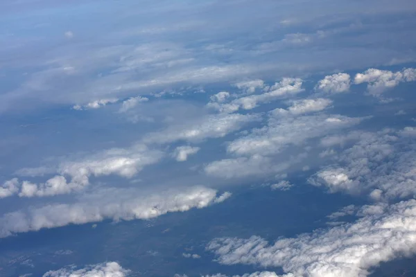 Γραφική Εναέρια Θέα Από Αεροπλάνο Στον Ουρανό Και Σύννεφα — Φωτογραφία Αρχείου