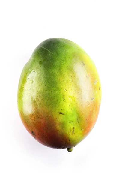 Primo Piano Colpo Delizioso Mango Verde Maturo Isolato Bianco — Foto Stock