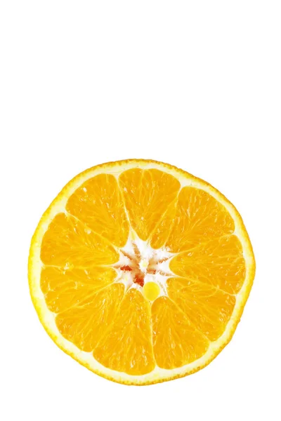 Nahaufnahme Von Köstlichen Reifen Halbierten Orangen Isoliert Auf Weiß — Stockfoto
