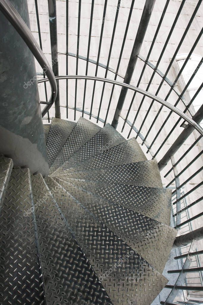 closeup view of down caracole staircase