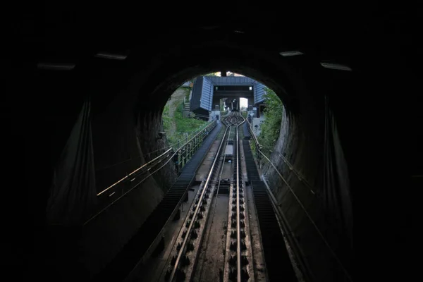 Туннель Гору Рельсами Живописный Вид — стоковое фото